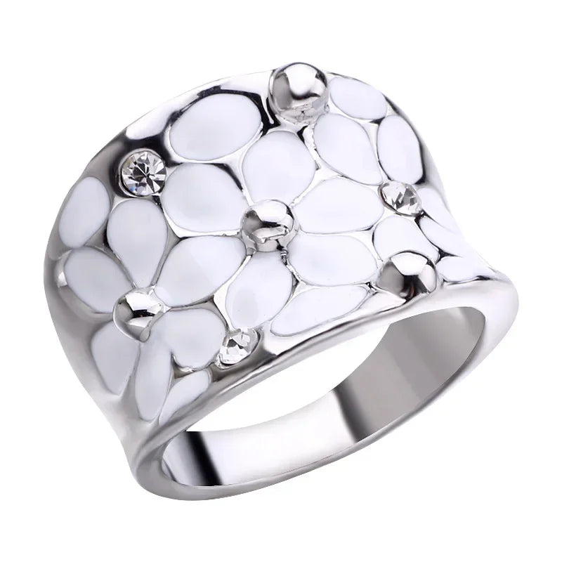 Bague pour femme Delysia King, bijou de mariage au style élégant, ornée d'une fleur en émail