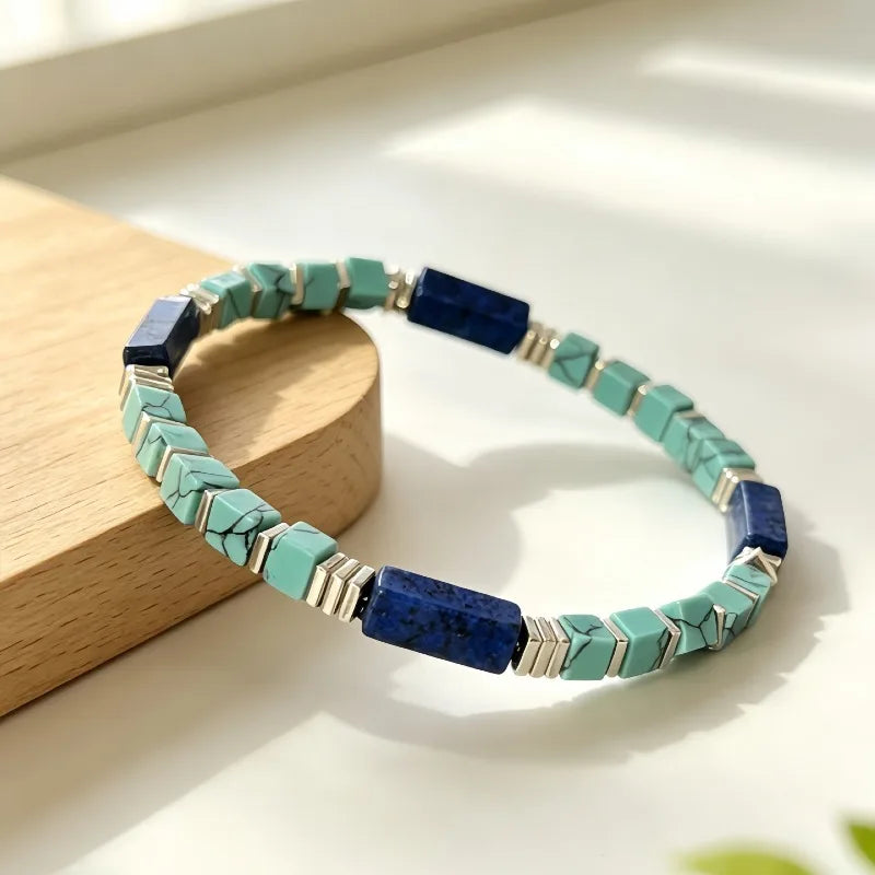Bracelet pour femme composé de tubes carrés en turquoise naturelle veinée et en lapis-lazuli – Bijou vintage en pierres naturelles, idéal pour l'accumulation