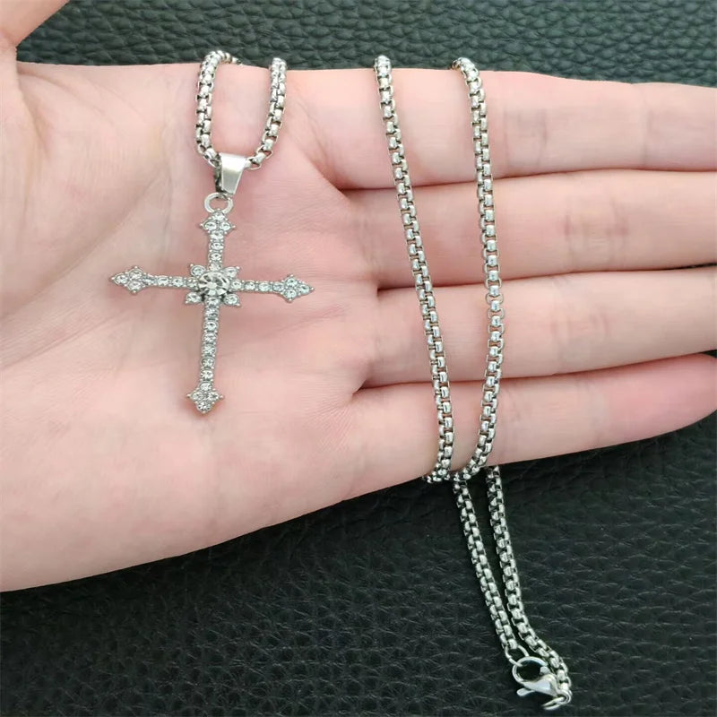 Collier croix rétro gothique, style européen et américain, pour hommes et femmes, tendance streetwear hip-hop, polyvalent