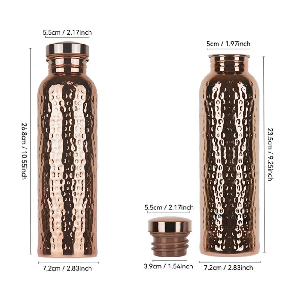 Bouteille d'eau en cuivre de 800 ml  Base antidérapante en silicone   Couvercle ouvert en un clic   Bouteille à motif marteau   Isolation thermique