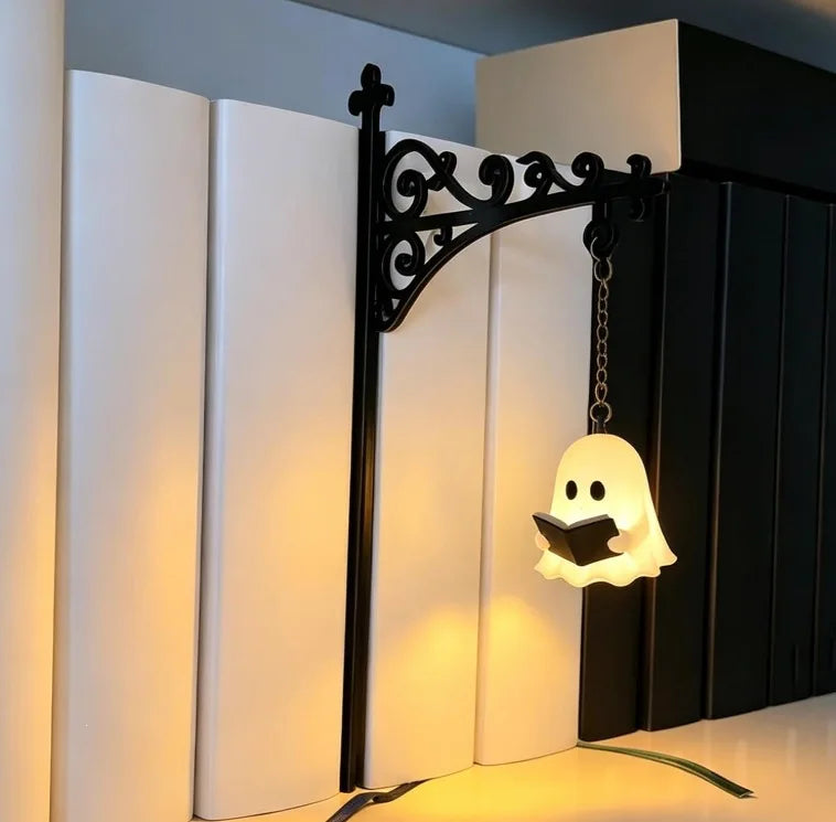 Lampe de lecture murale LED gothique rétro en métal, style Halloween, veilleuse vintage pour étagère.